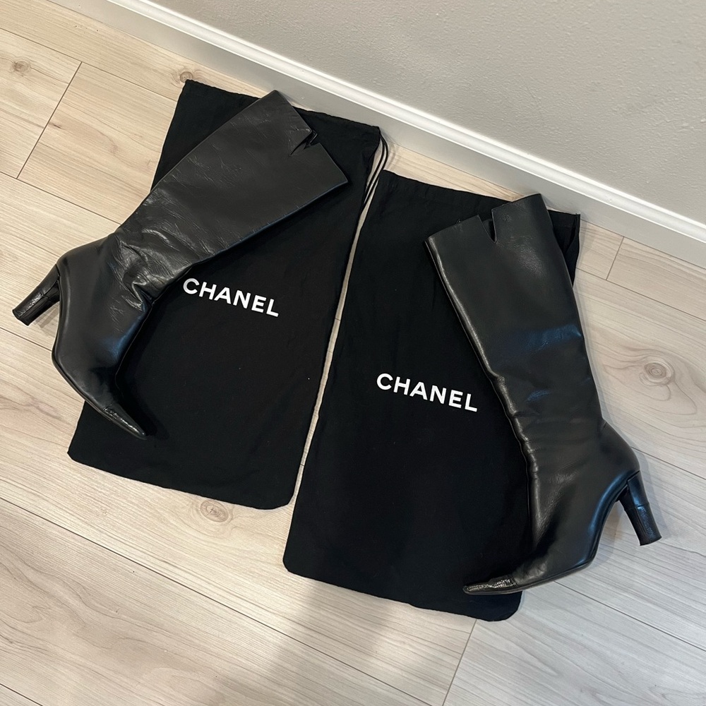 CHANEL Black Heeled Leather Boots size 7